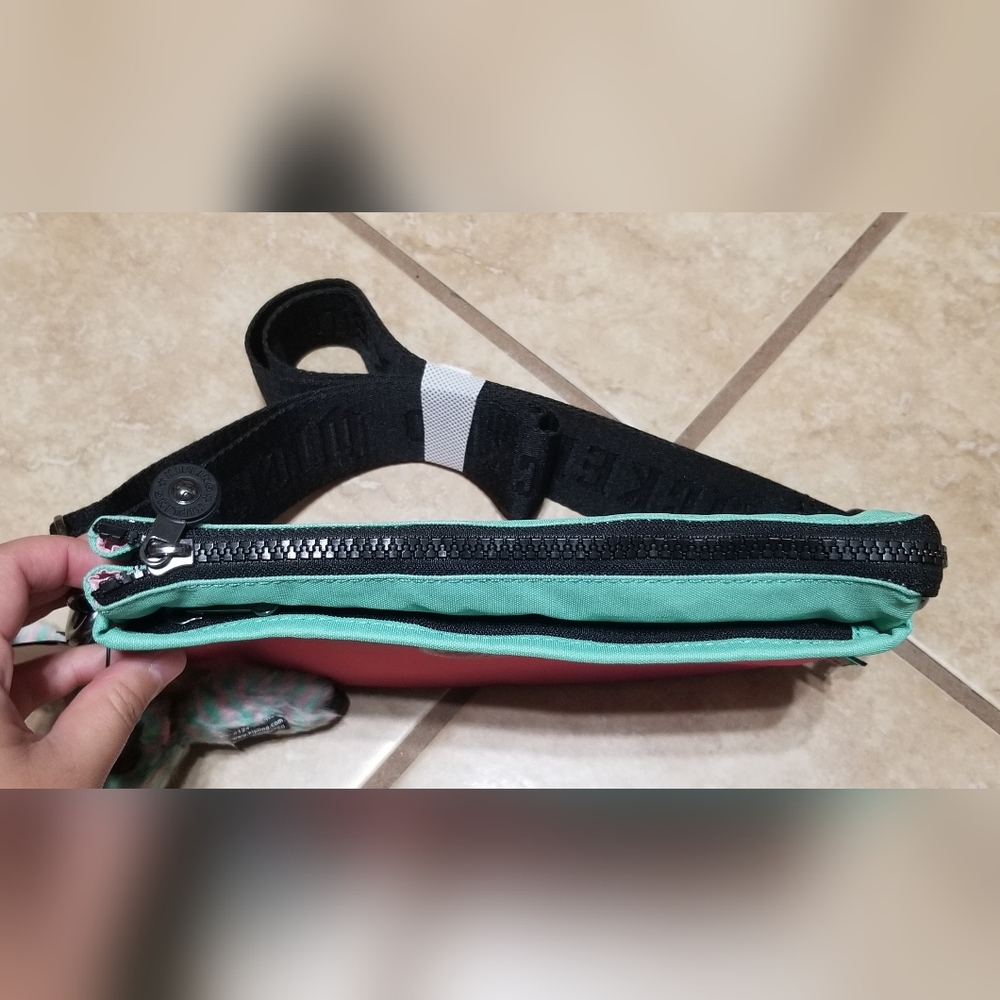 Kipling x Wicked RIRI Gradient Magic Crossbody - Picture 6 of 7